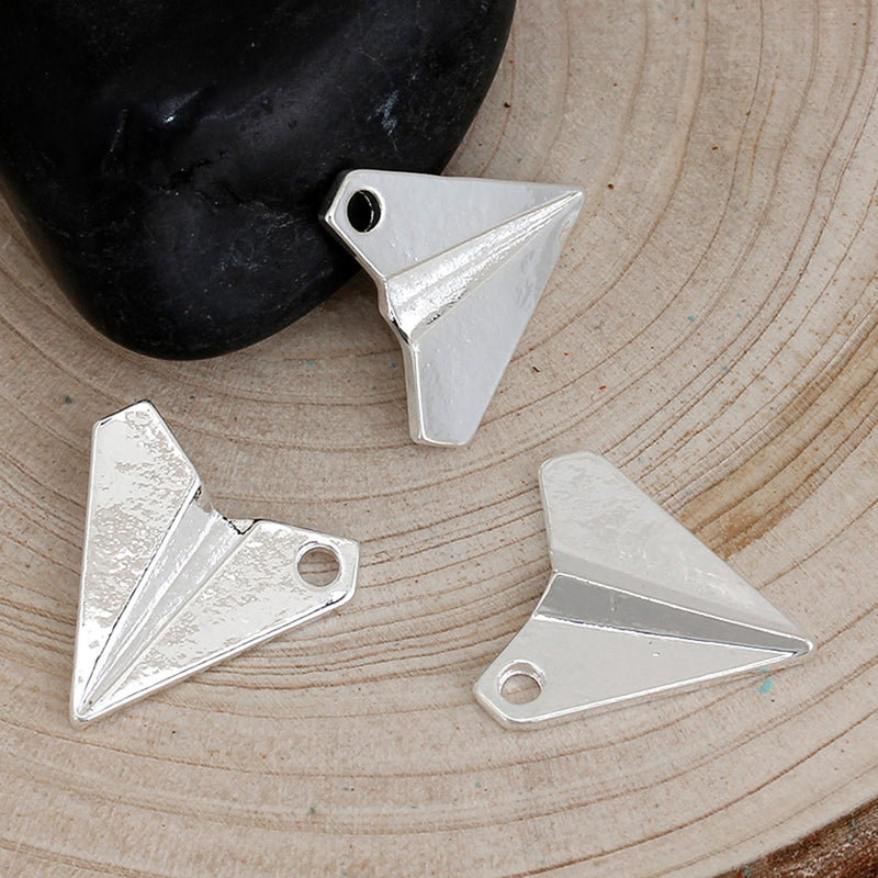 5 Silver ORIGAMI PAPER Airplane Glider Charms, Bright Silver Plated Pendants, 17mm, chs2661