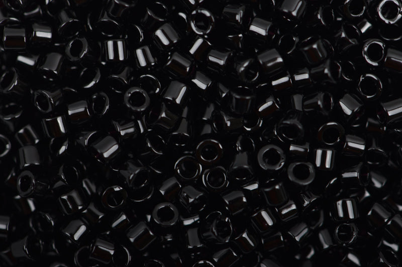 Size 11/0 Miyuki Delica Seed Beads, Black, 21.6 Grams, Color DB010, bsd0030