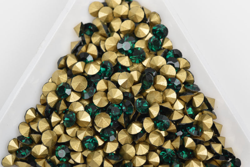 50 ss17 pp32 Chaton Crystals, EMERALD GREEN, Point Back Rhinestones, 4mm-4.1mm,  Grade A quality, cry0164