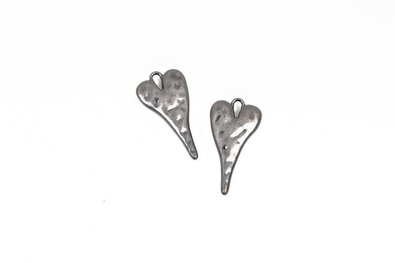 5 HEART Charm Pendants, hammered gunmetal metal, stylized elongated heart, 27x14mm, 1-1/8" long cho0212
