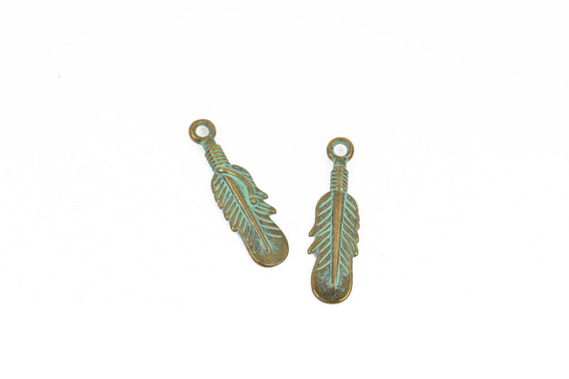 10 Bronze Patina FEATHER Charms, Bronze verdigris feather charms, Bronze verdigris green feather pendants, 27x8mm, 1-1/8" long chb0526