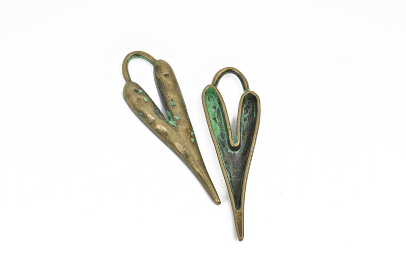 5 HEART Charm Pendants, hammered bronze metal with green verdigris patina, stylized elongated heart, 60x18mm, 2-3/8" long chb0527