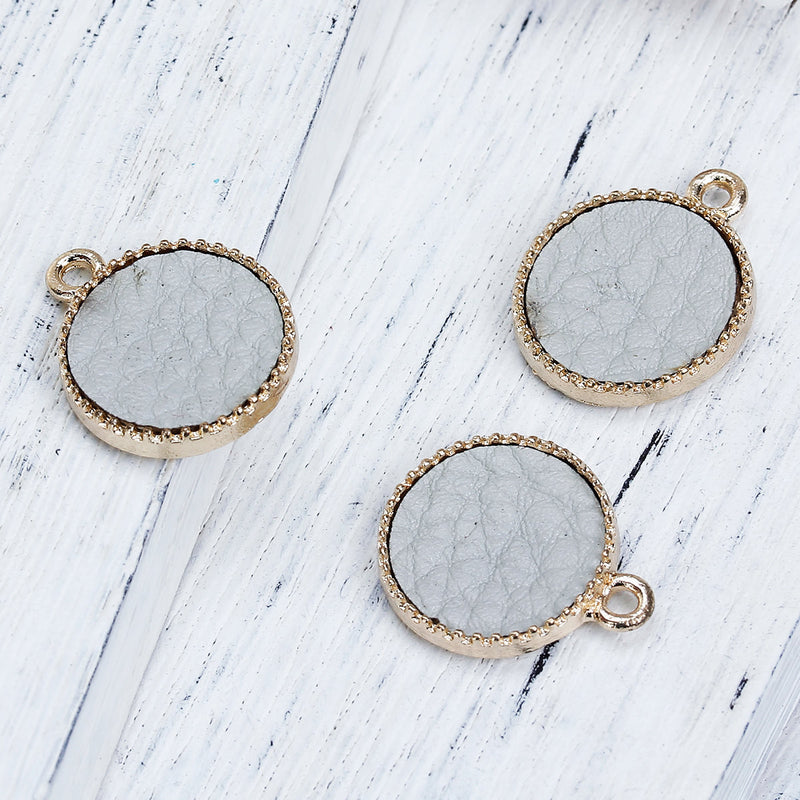 5 Gold-Plated Circle Disc Charm Pendants with Grey/Gray Faux Leather Inside, 16mm dia, chg0549