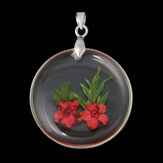 2 Acrylic Pendants, Natural REAL FLOWERS, Coral Red with leaves, circle disc shape, silver bail, cha0144