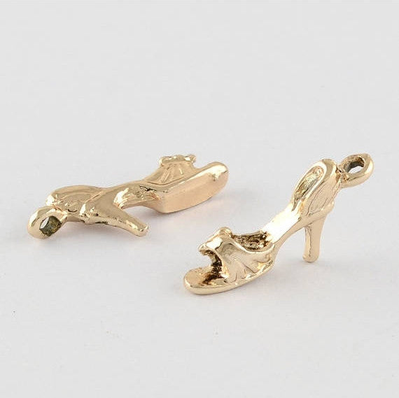 10 GOLD SHOE Charm Pendants, gold plated metal, high heel shoe charm, stilettos charm, 20x10mm, chg0296