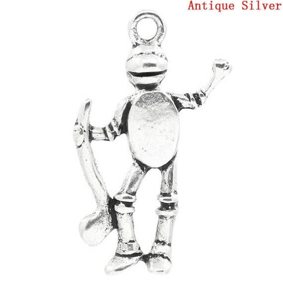 10 Antique Silver Tone TIN MAN Pendant Charms . chs0446