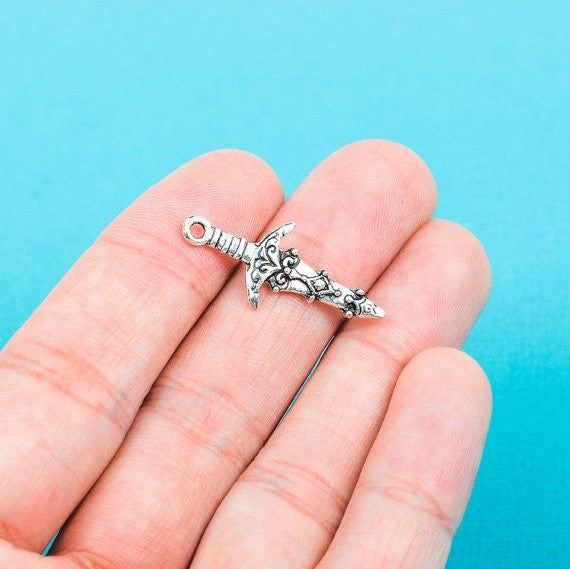 10 Silver Pewter FANCY SWORD Charm Pendants . chs0240