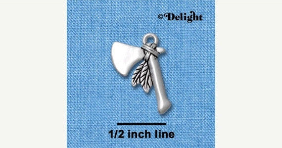 1 silver plated INDIAN TOMAHAWK Charm  chs1206