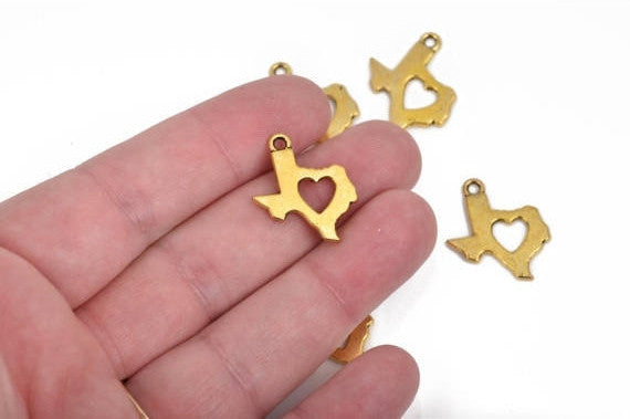 10 Gold Plated TEXAS Charm Pendants, Heart Cut Out State Texas Travel Charm Pendants, 23x19mm, chg0537