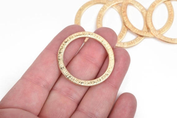 5 Light Gold Affirmation Rings, Stamped Circle Washer Connector Links, "Trust Love Dream Hope" 35mm, chg0609