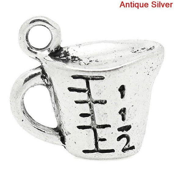 10 Silver Pewter MEASURING CUP Baking Charm Pendants  Chs0502