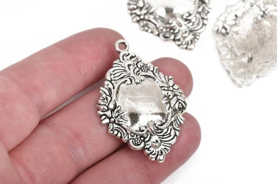 5 Antiqued Silver Charms, fancy Victorian floral design, frame charms, 42x30mm, chs2856