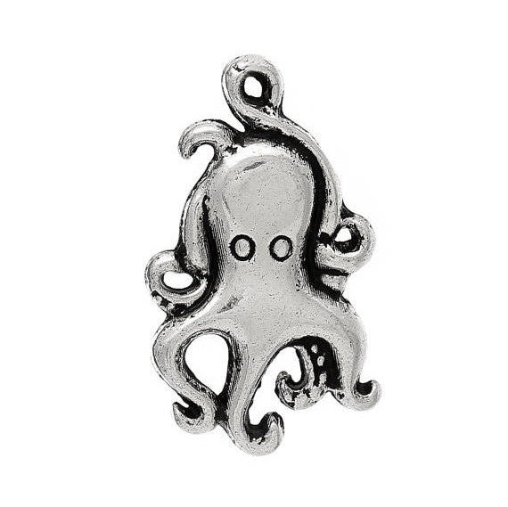 10 Silver Tone Metal Small OCTOPUS Charm Pendants  chs1300