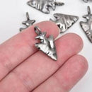 5 ARROWHEAD Charm Pendants, hammered gunmetal metal, reversible arrow head, 26x15mm, cho0207