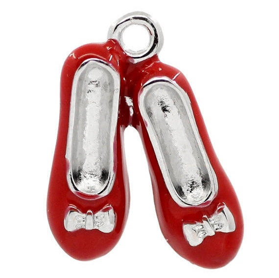 10 bulk Charm Pendant, silver and enamel, RUBY RED Shoe Slippers che0173b