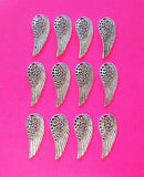 6 Large ANGEL WINGS silver charm pendants chs0704