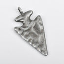 4 ARROWHEAD Charm Pendants, hammered gunmetal metal, reversible arrow head, 52x27mm, cho0208