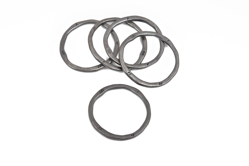 5 Gunmetal Hammered Rings, Circle Washer Connector Links, Hammered Metal Charms, 32mm, cho0210