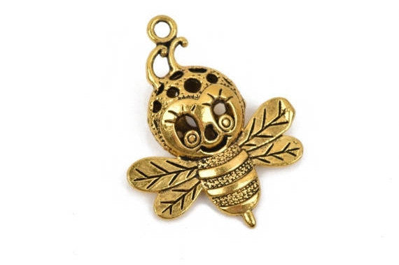 5 QUEEN BEE Gold Charm Pendants, filigree hollow head, gold plated metal, 37x29mm, chg0447