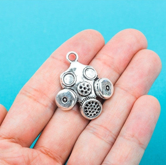 4 Antique Silver Tone Large GAS MASK Pendant Charms . chs0244