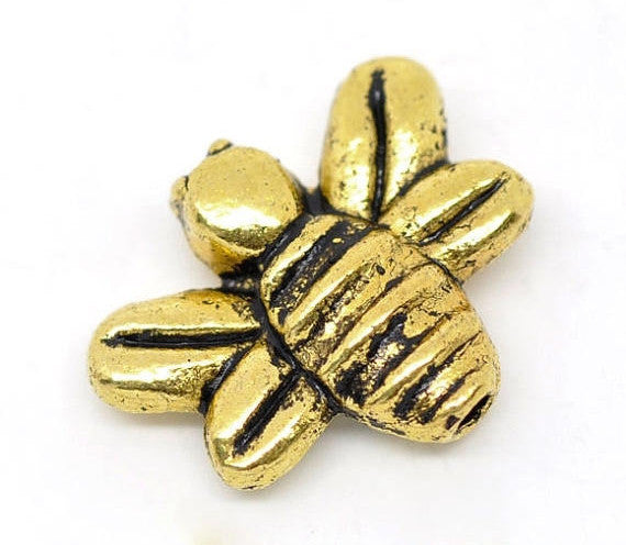 15 Antiqued Gold Tone BEE Spacer Bead Charms  14mm x 12mm  bme0145