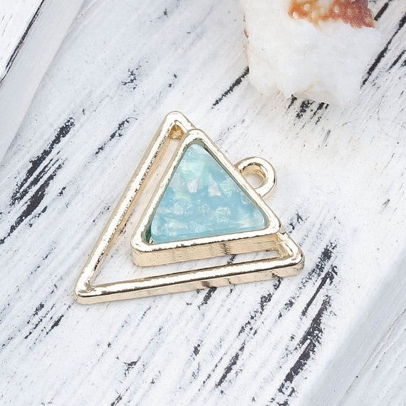 3 Gold Plated ARROWHEAD TRIANGLE Hollow Geometric Pendant Charms, light sky blue imitation opal resin, gold plating, 22x20mm, chg0569