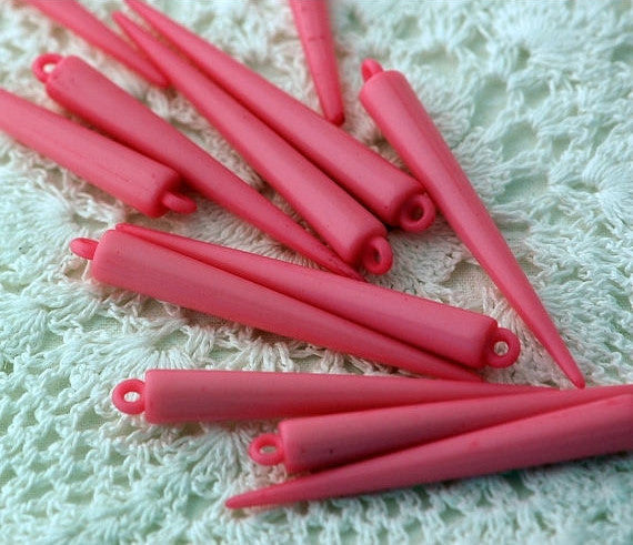 12 LIGHT Pink Acrylic Spikes for Hoop Earrings . Small . 35mm . cha0081