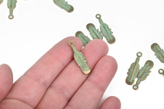 10 Bronze Patina FEATHER Charms, Bronze verdigris feather charms, Bronze verdigris green feather pendants, 27x8mm, 1-1/8" long chb0526