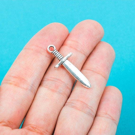 10 Silver Tone Metal DAGGER Sword Charm Pendants  31 x 12mm  chs0243