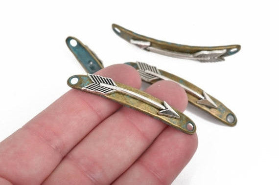5 ARROW Bracelet Connector Links, bronze base with silver arrow, green verdigris patina, curved bracelet charms, 54x8mm, chb0509