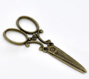 4 Large Antique Bronze SCISSORS Charm Pendants. CHB0022