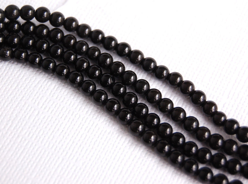 8mm BLACK ONYX Round Beads, natural gemstone, full strand, about 49 beads  gon0002