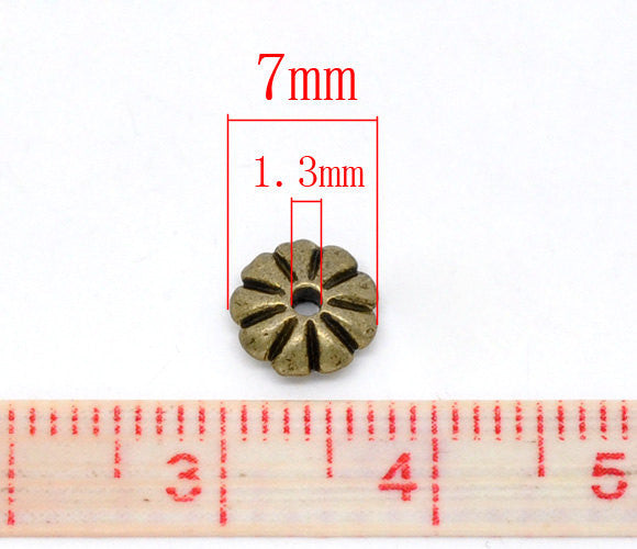 Antique Bronze Metal DAISY Spacer Beads . 100 pieces bme0034