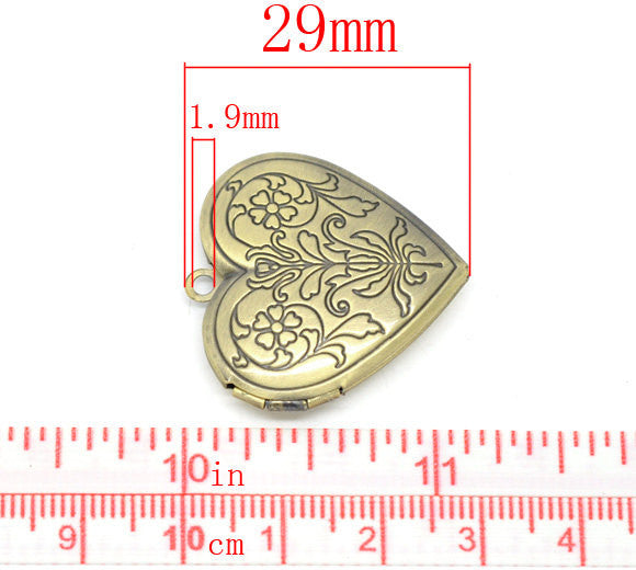 2 Antique Bronze Flower Pattern Heart Picture/ Photo Frame Locket Pendants 29x29mm (Fits 21x17mm) CHB0155