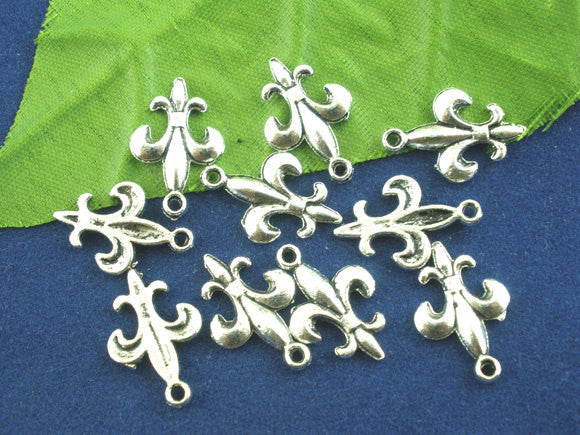 10 Silver Tone Fleur de Lis Charms Pendants 18x12mm  chs0251a