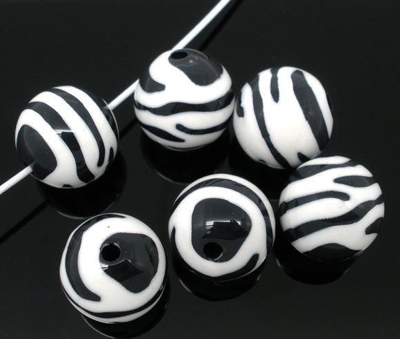 10 White Zebra Striped Round Acrylic Spacer Beads 15mm . bac0232