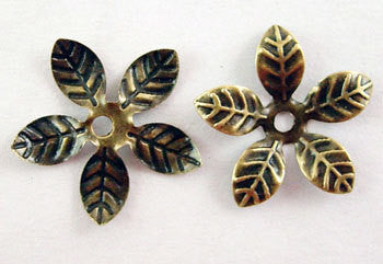 Small Bendable FLOWER BEAD CAPS . 100 pc . Gold Brass. Tibetan Silver Style Filigree . fin0092