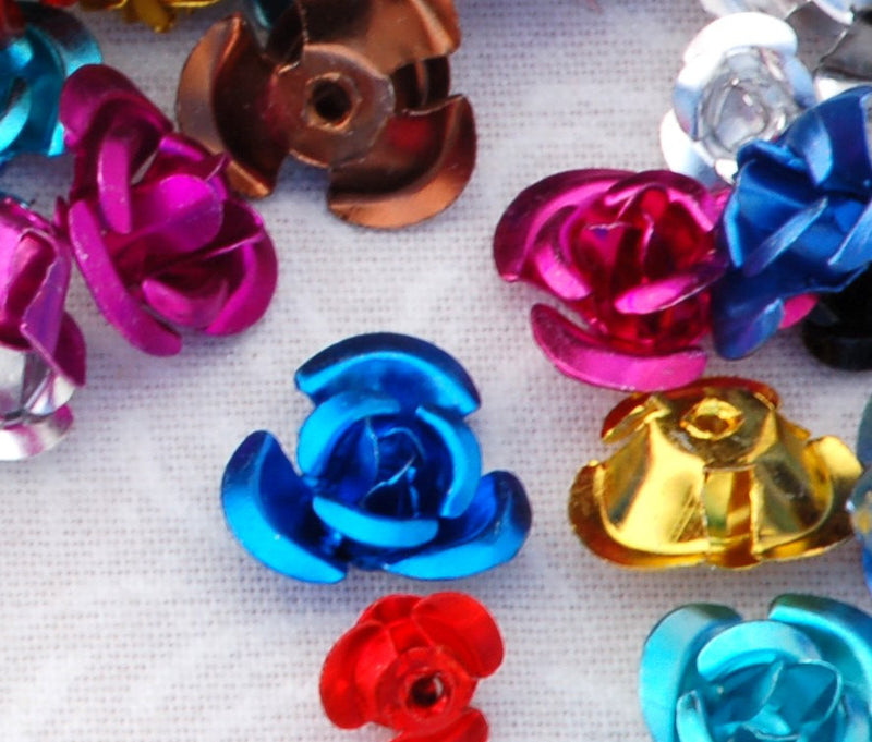 Tiny Aluminum FLOWER Beads, mixed colors . 25 pieces bme0337