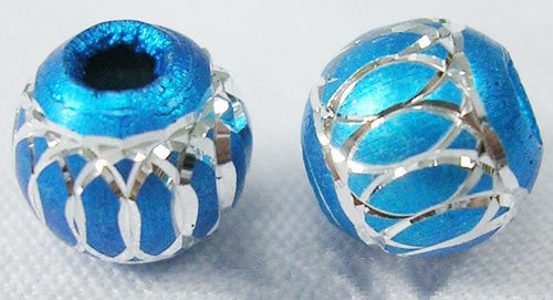 25 TURQUOISE BLUE Round Aluminum Beads with Diamond Cut Swirls . 8mm bme0323