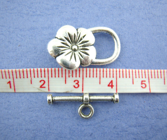 5 Sets Violet Pansy FLOWER TOGGLE Clasps . Silver Tone Metal  fcl0027a