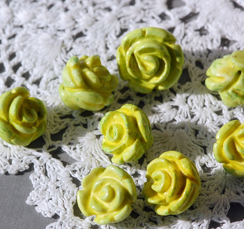 4 Hand Carved AGATE ROSE Beads . 17mm diameter, lime green gag0093