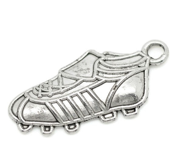 10 Antique Silver SPORTS RUNNING Shoes Soccer Cleats Pendant Charms . chs0358