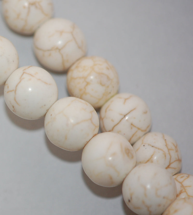 1 strand Synthetic Howlite Stone Beads ROUND Ball 10mm, IVORY WHITE how0192