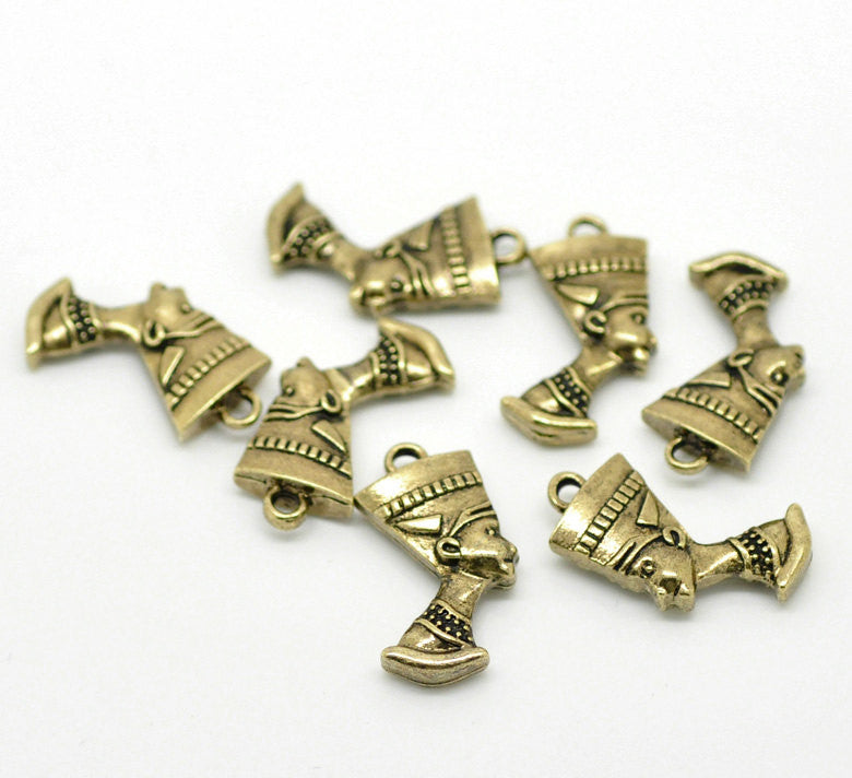 6 Antique Gold Egyptian Queen NEFERTITI Charm Pendants chg0004
