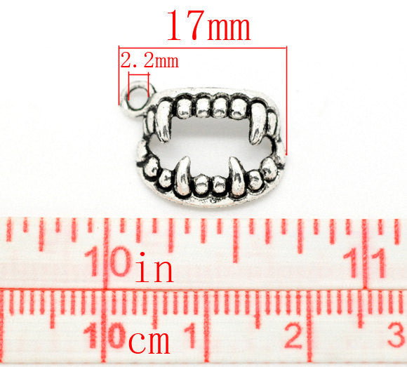 10 Antique Silver Tone MONSTER VAMPIRE Teeth Charm Pendants, 16x13mm, chs0643