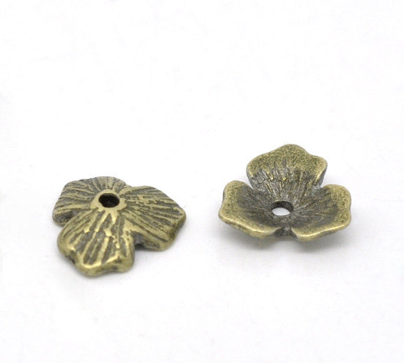 Brass LEAF BEAD CAPS . Bronze. 11mm x 10mm . fin0110