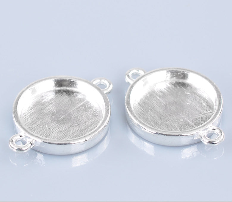 6 pieces BEZEL TRAY 2-Hole Connectors Round Silver Plated . Cabochon Setting 26x19mm (Fits 16mm round Dia) . Chs0014