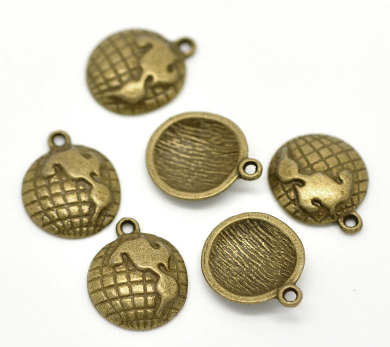 10 Antiqued Bronze WORLD GLOBE Charms chb0091