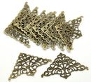 20 Brass Vintage Style Filigree Flat Metal Findings, Triangle Filigree, FIL0018a