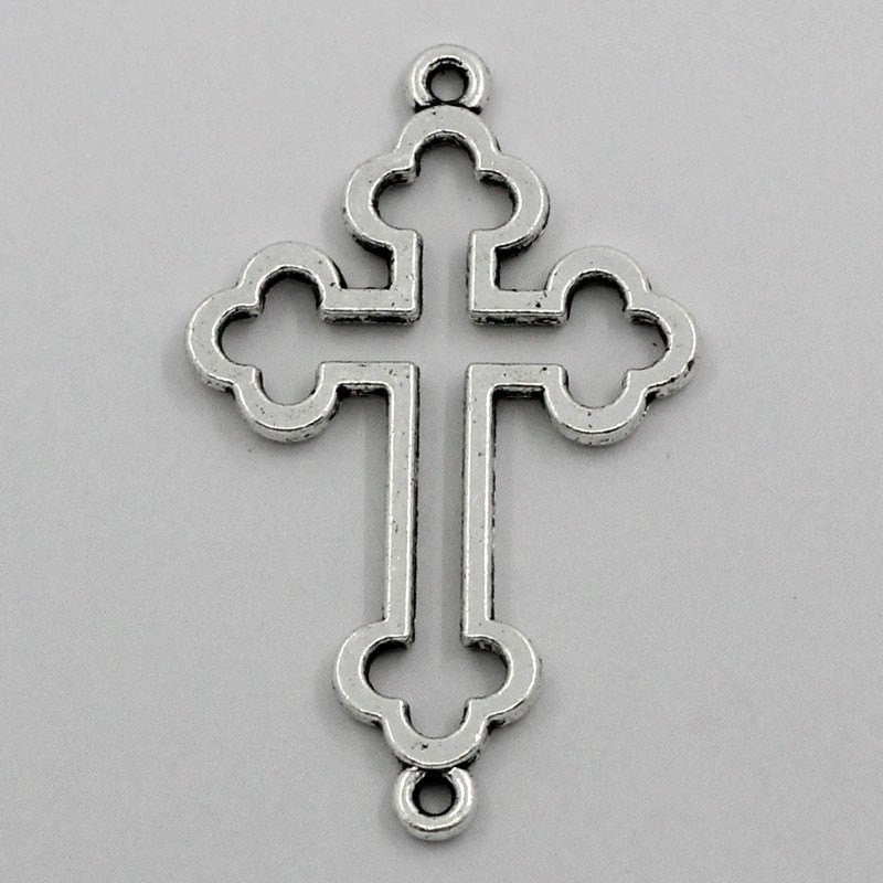 8 Silver Tone Metal Sideways Cross Link Connectors . CHS0323